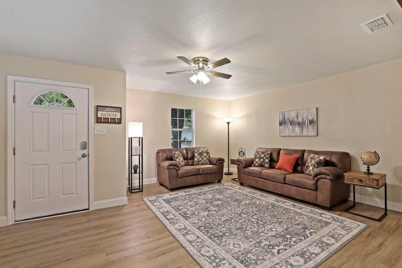 1628 Fagan Dr #1 - Photo 3 of 27