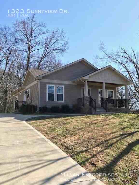 1323 Sunnyview Dr, Clarksville, TN 37040 - 3 Bedroom Apartment for Rent ...