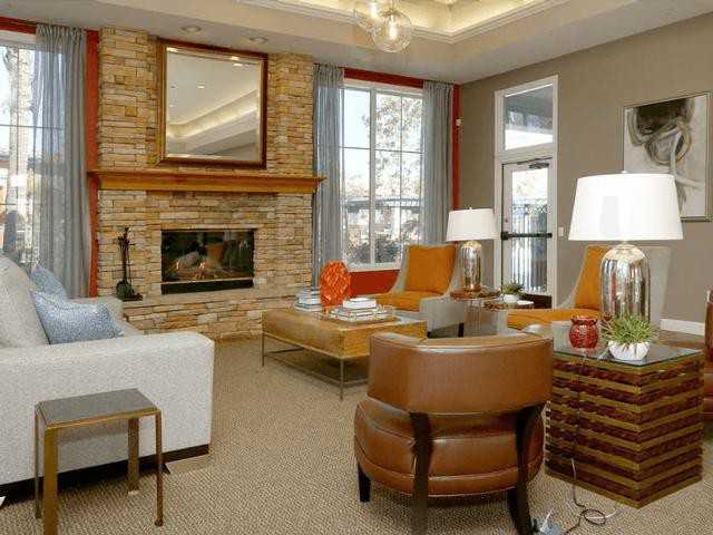 7871 Mission Grove Pkwy S - Photo 3 of 19