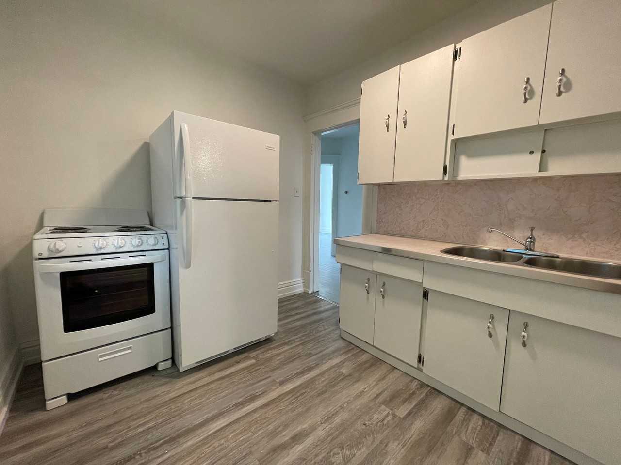 863 Mulvey Avenue Apartments 863 Mulvey Ave, Winnipeg, MB R3M 1G6