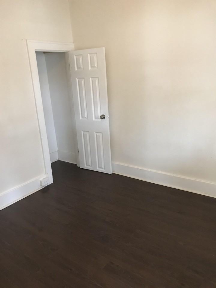 2074 King Street - Photo 2 of 7