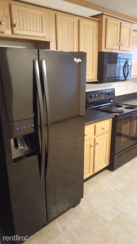 221 221 West Walnut Street 221 - Photo 2 of 15