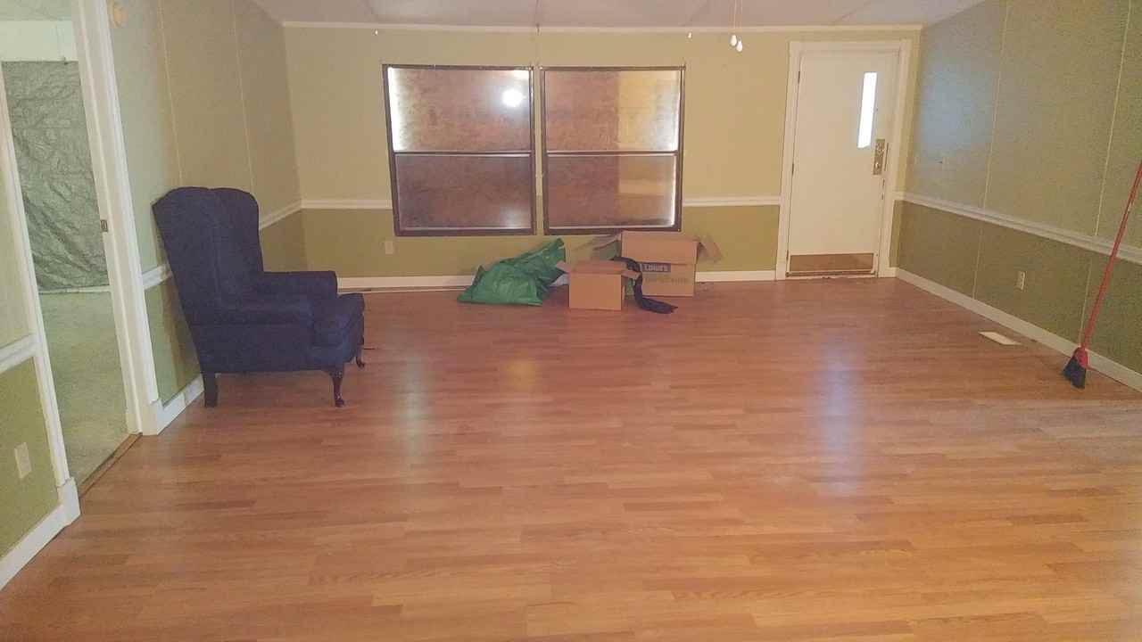 513 West Columbia Street - Photo 2 of 8