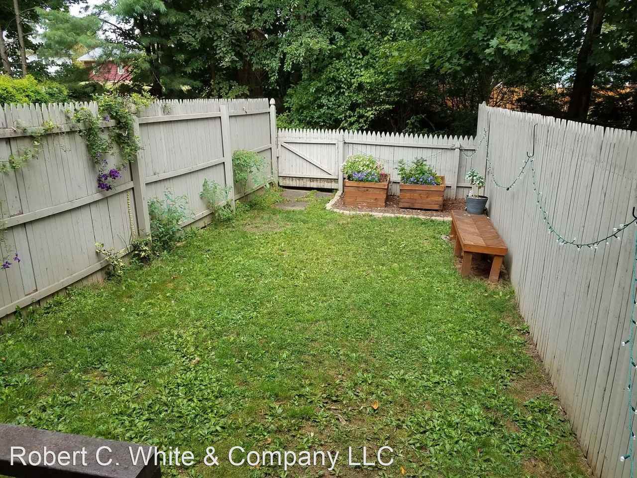 10 Devon Ct - Photo 3 of 16