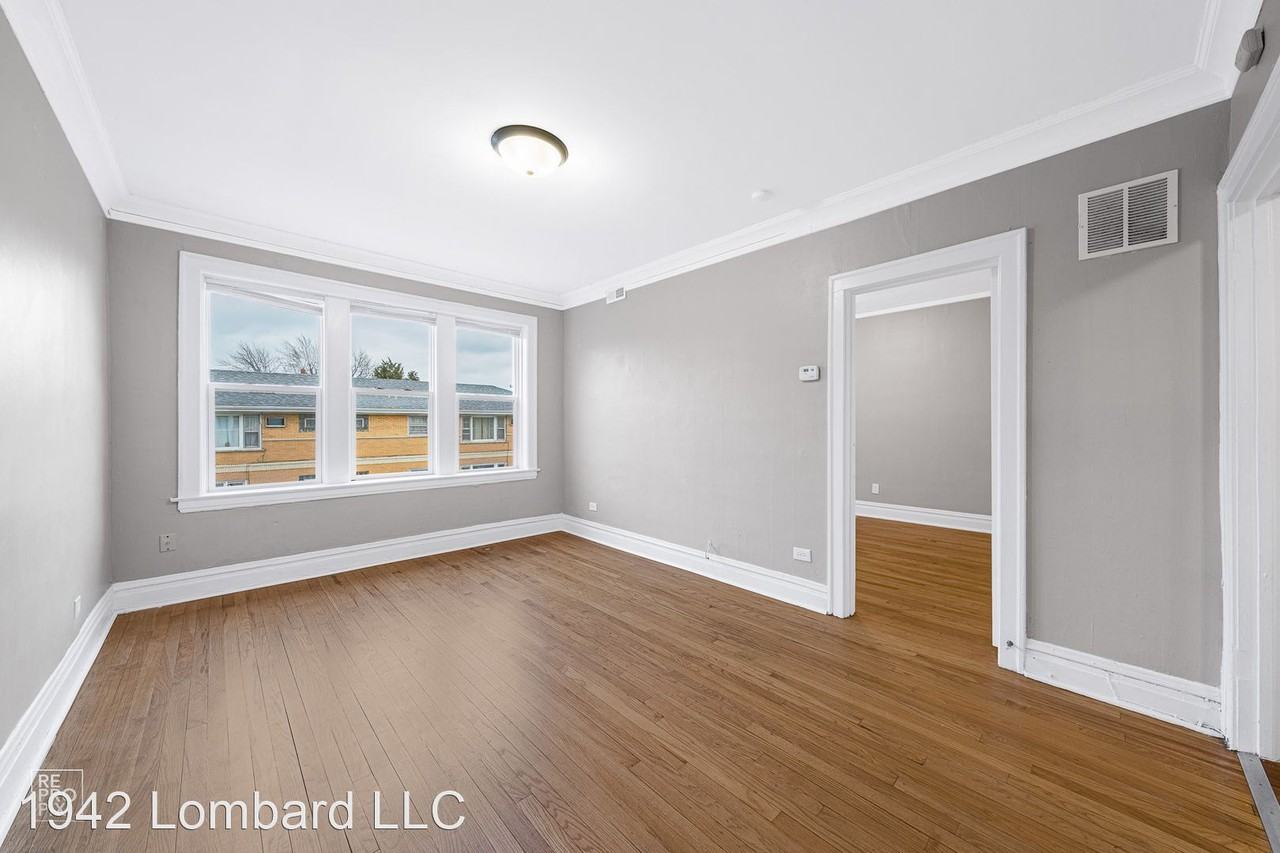 1942 Lombard Avenue - Photo 2 of 10