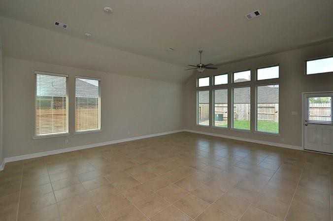 16911 Lady Bird Lake Ct - Photo 6 of 15