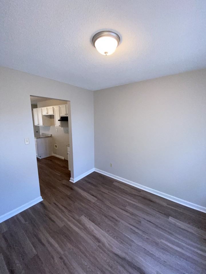 6981 Country Walk Dr - Photo 2 of 10