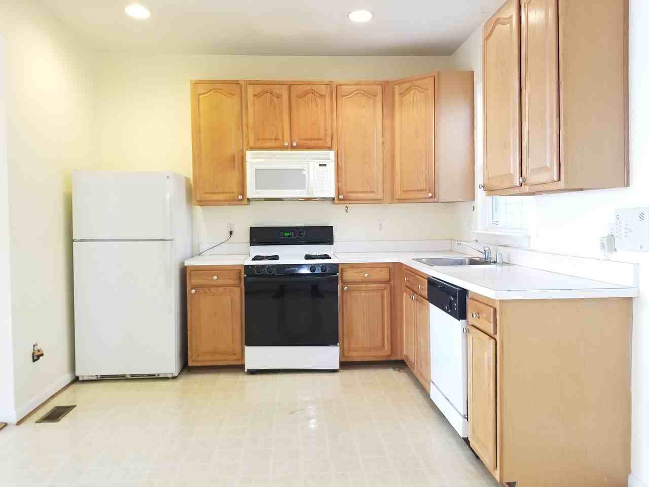 20403 Elm Grove Ter - Photo 2 of 19