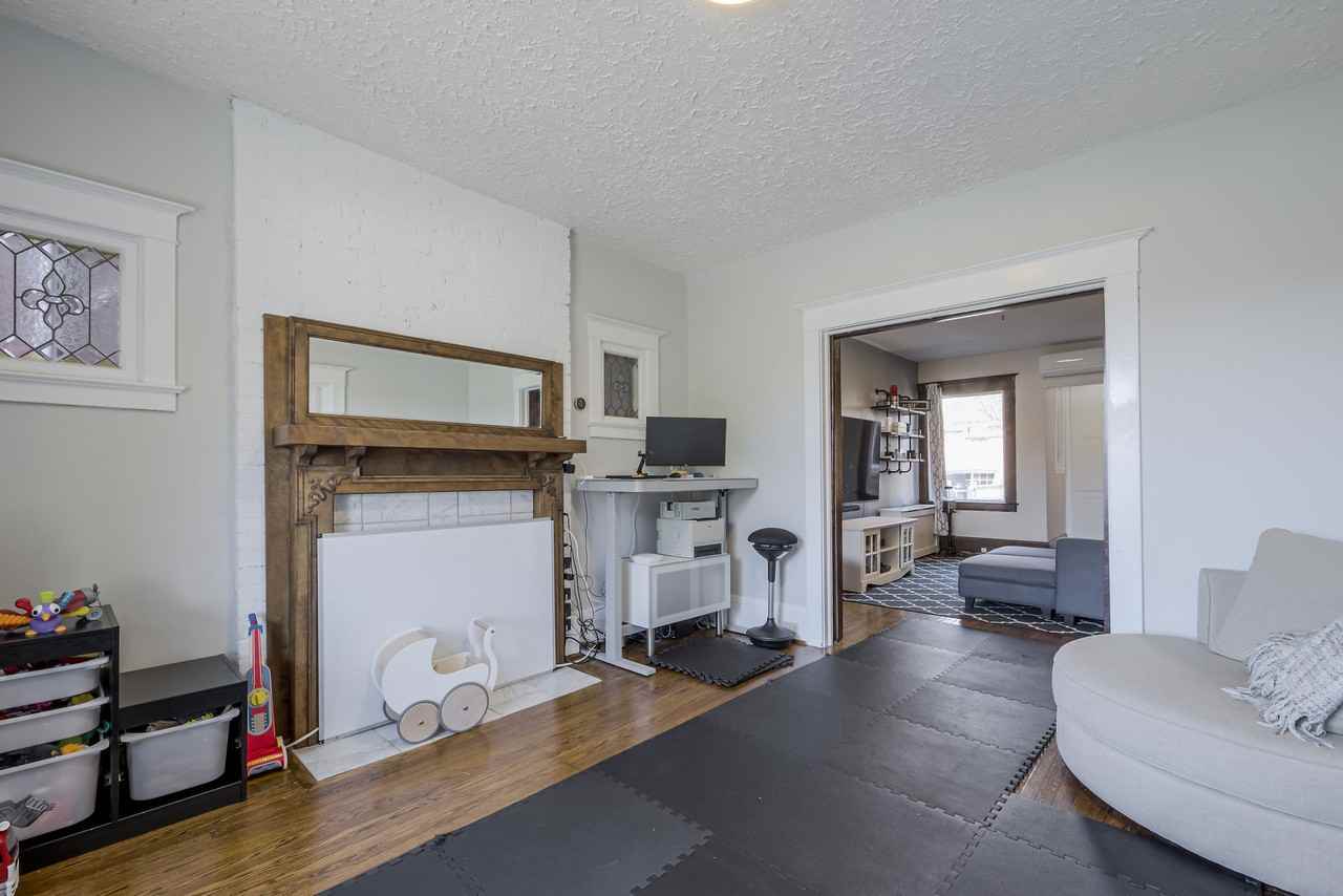 24 Edna Ave - Photo 3 of 25