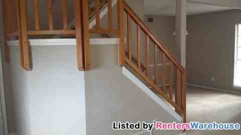 2427 Bennington Dr - Photo 3 of 14