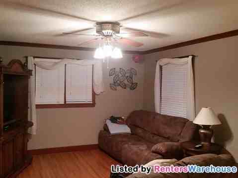 804 Home St - Photo 2 of 14