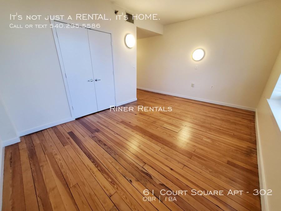 61 Court Sq #302 - Photo 5 of 9