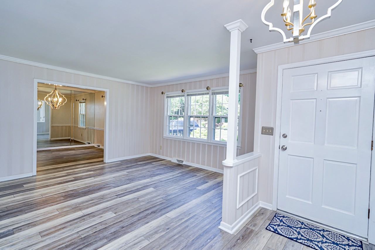 403 Rosebud Ct #1 - Photo 2 of 22