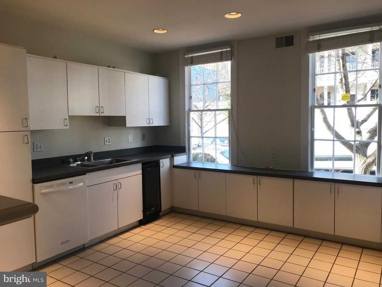 1425 34th Street Northwest #1 - Photo 4 of 23