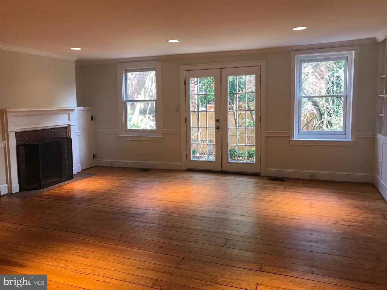 1425 34th Street Northwest #1 - Photo 6 of 23