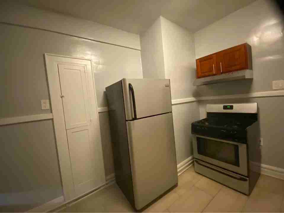 The Claremont House - Photo 3 of 5