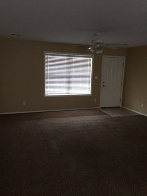 100 E Ivy St - Photo 3 of 10