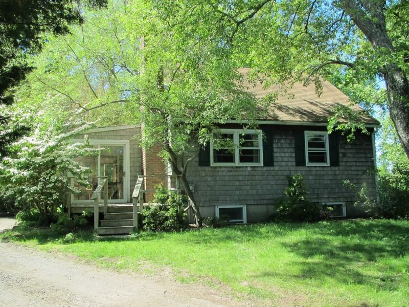 10 Congdon Rd - Photo 3 of 15