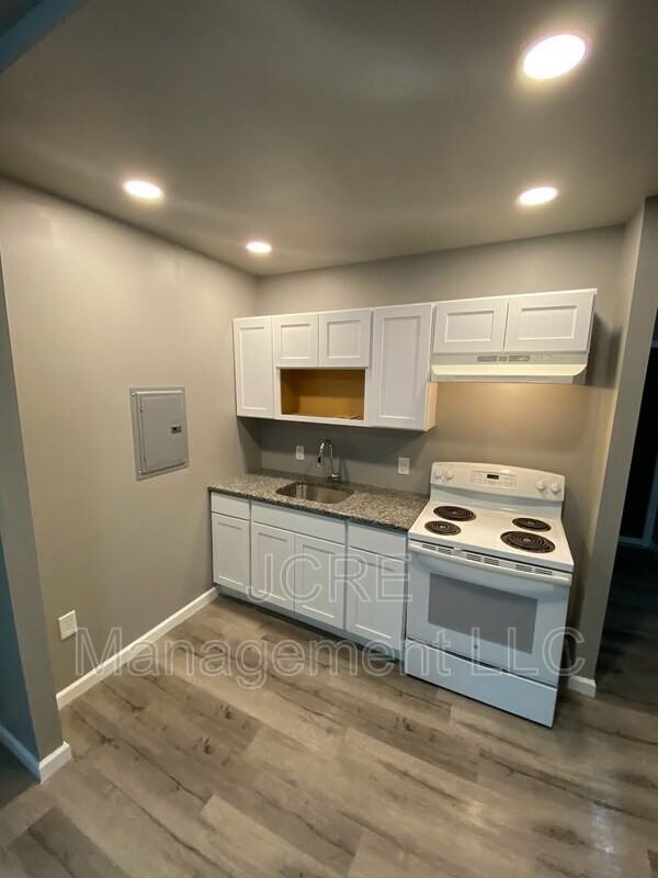 145 N Farson St #2R