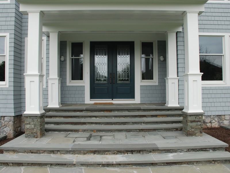 2055 Grandview Dr - Photo 2 of 20