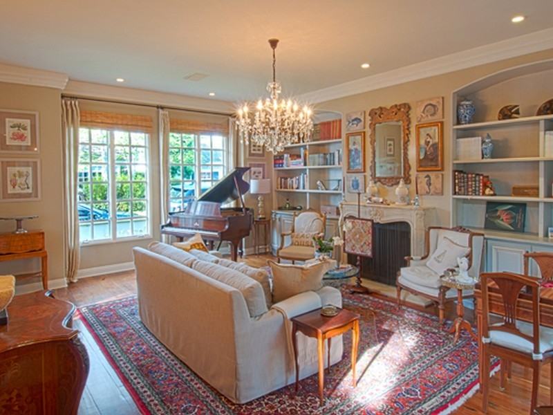 2641 Vista Dr - Photo 3 of 22