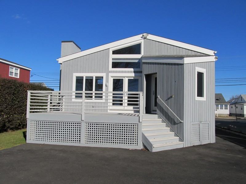 1030 Reef Rd - Photo 2 of 19