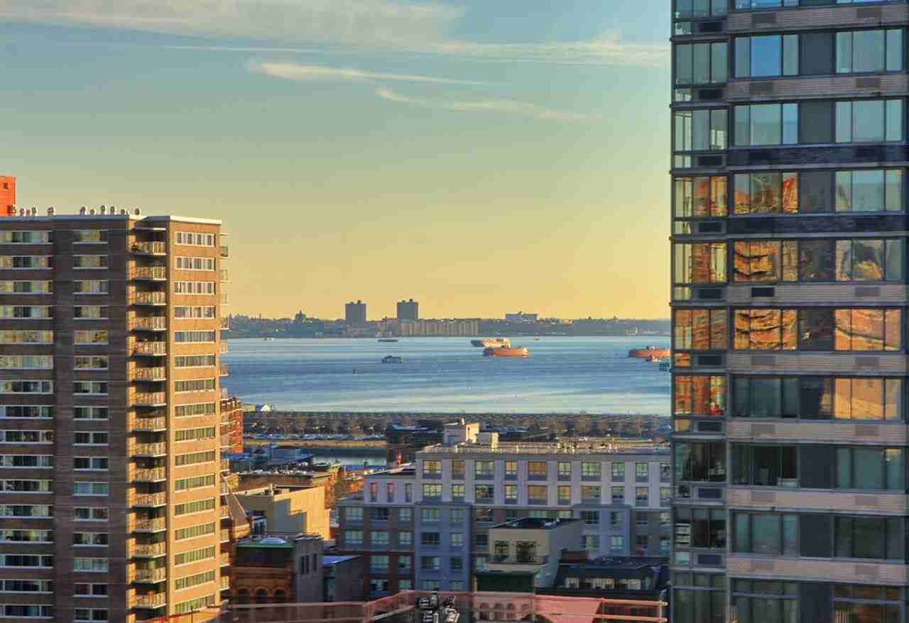 10 Provost St Unit 1806