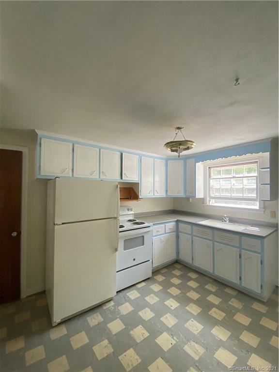 10 10 Carpenter Road 1 East - Photo 2 of 10