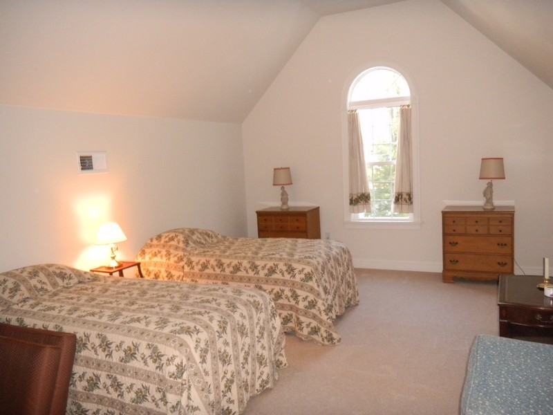 124 Wellsford Dr - Photo 3 of 13