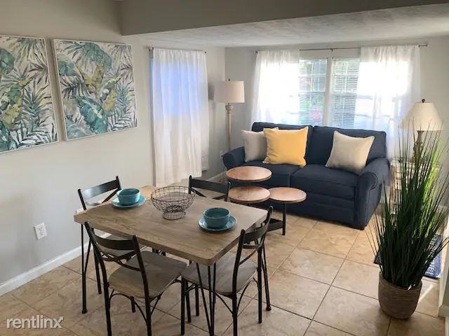 13825 S Indian River Dr - Photo 2 of 9