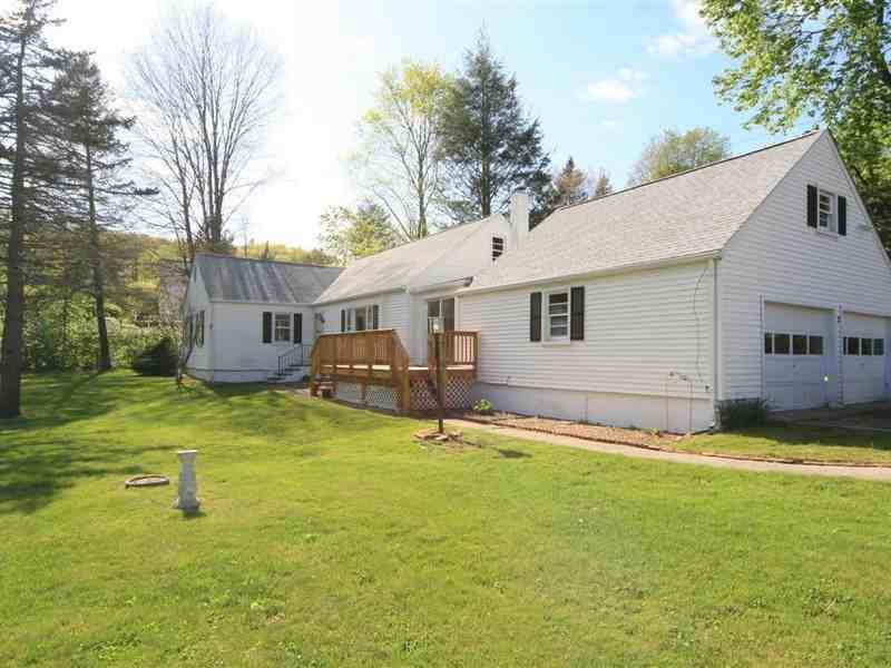 3 Park Ln - Photo 3 of 16