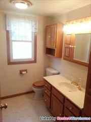 1627 Greeley Ave N - Photo 2 of 15