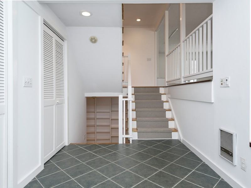 120 Hobson St - Photo 3 of 19