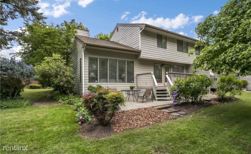 1 143rd Ave Se - Photo 2 of 21