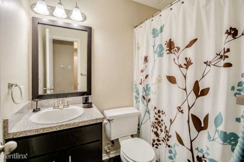 1000 1000 East Lane - Photo 3 of 6