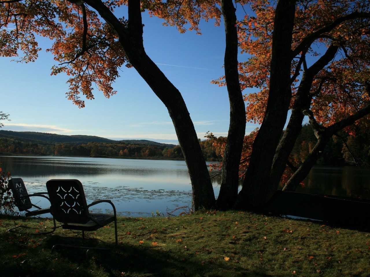 249 Kent Rd - Photo 2 of 25