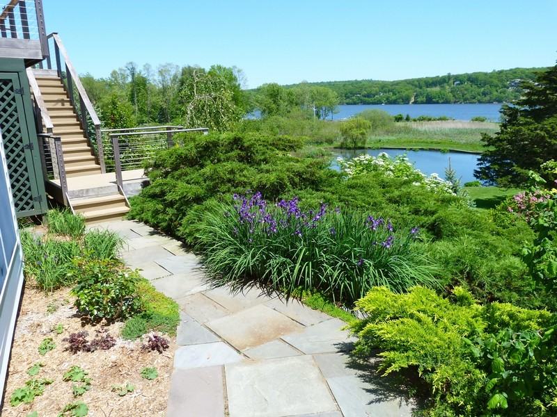 151 River Rd Dr - Photo 2 of 6