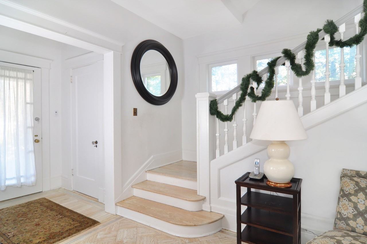 120 Tanglewylde Ave - Photo 2 of 18