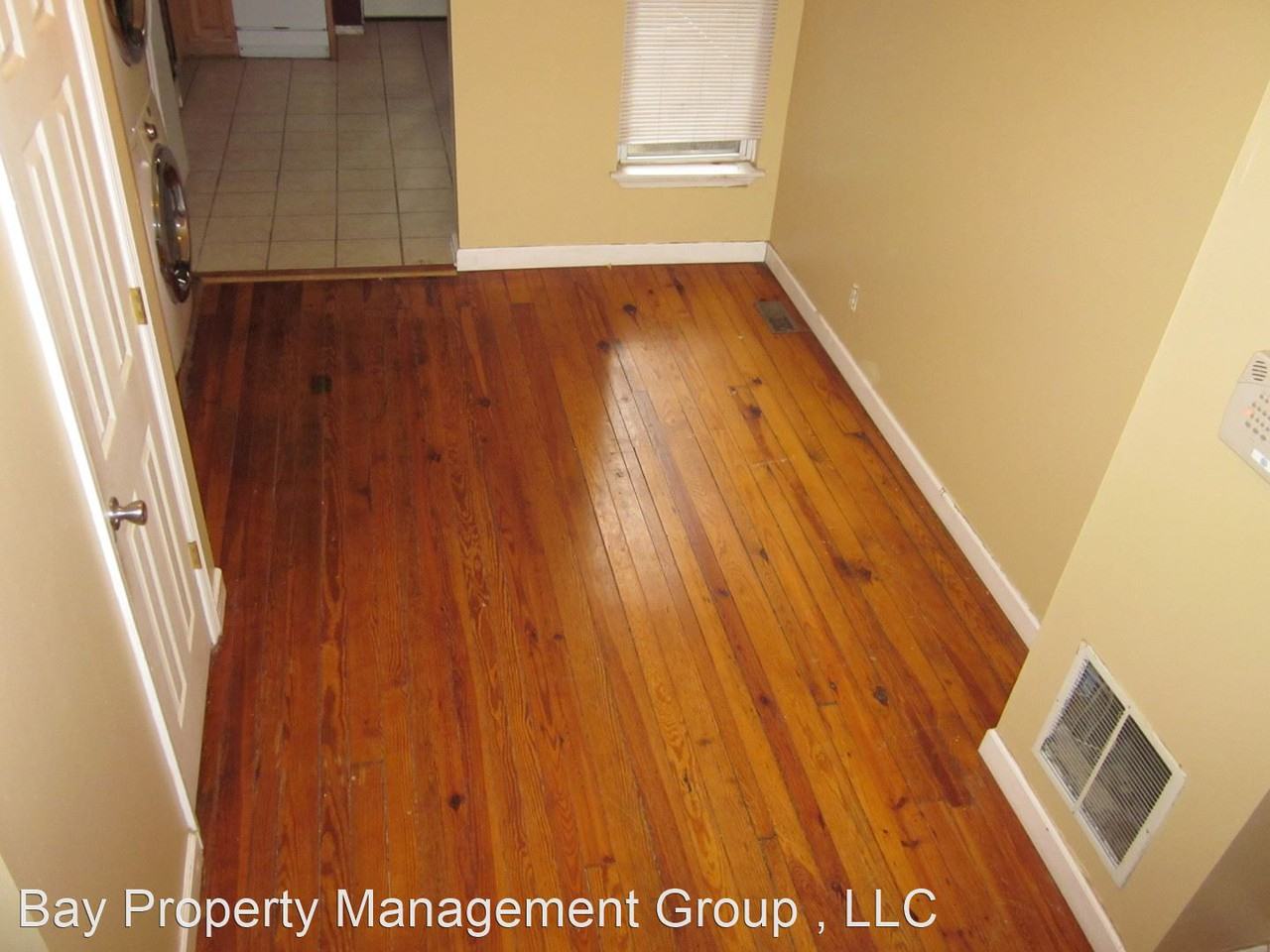 1642 S Hanover St - Photo 3 of 17