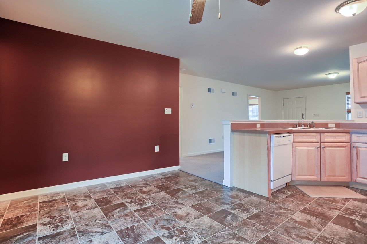 106 Greenfield Drive - Photo 3 of 20