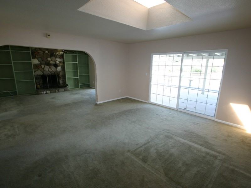 607 Ridgefield Dr - Photo 2 of 15