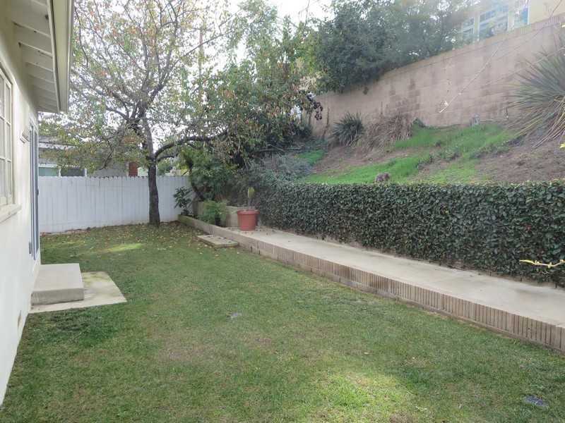 2502 Grand Summit Rd - Photo 2 of 15