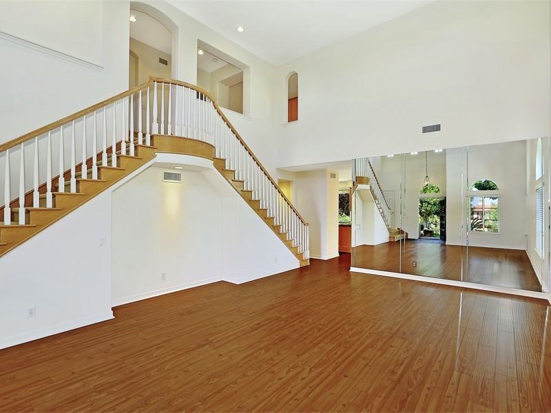 28 Marisol - Photo 2 of 12