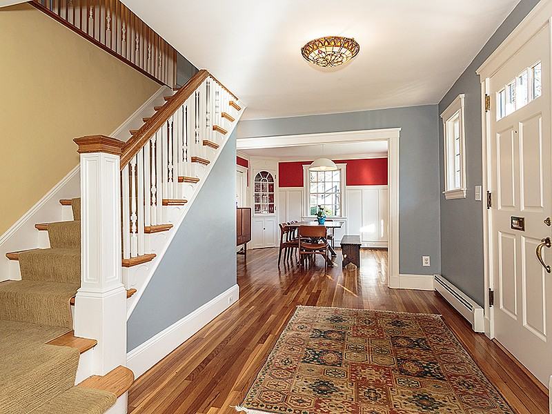 28 Lakeview Rd - Photo 3 of 26