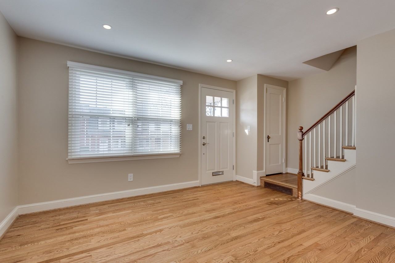 2157 N Brandywine St - Photo 3 of 15