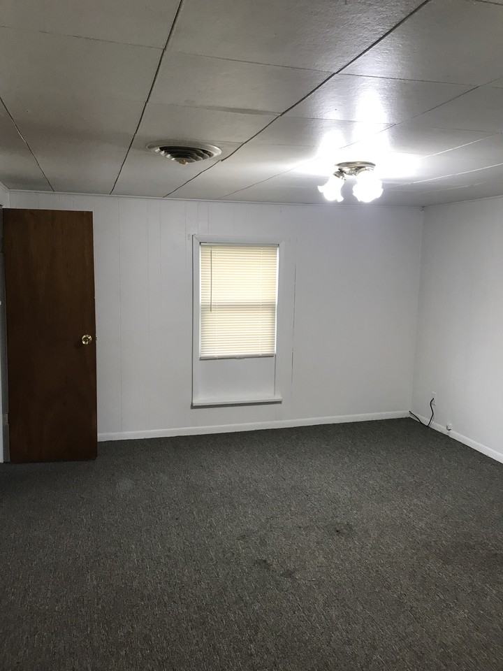 11188 16th Ave - Photo 3 of 5