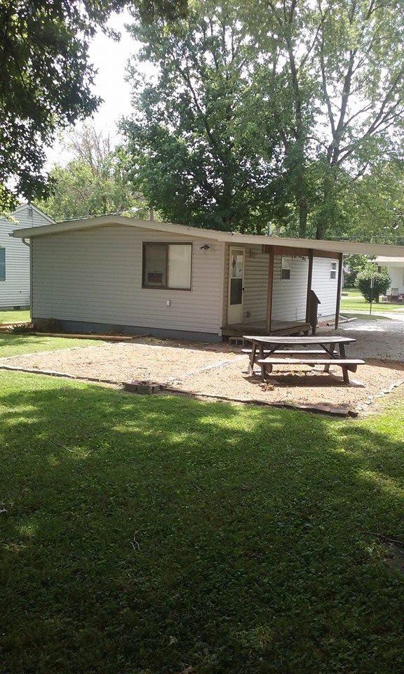 333 W Jackson St - Photo 2 of 33