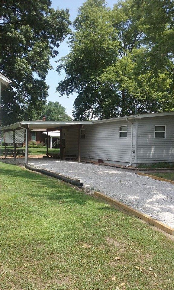 333 W Jackson St - Photo 3 of 33