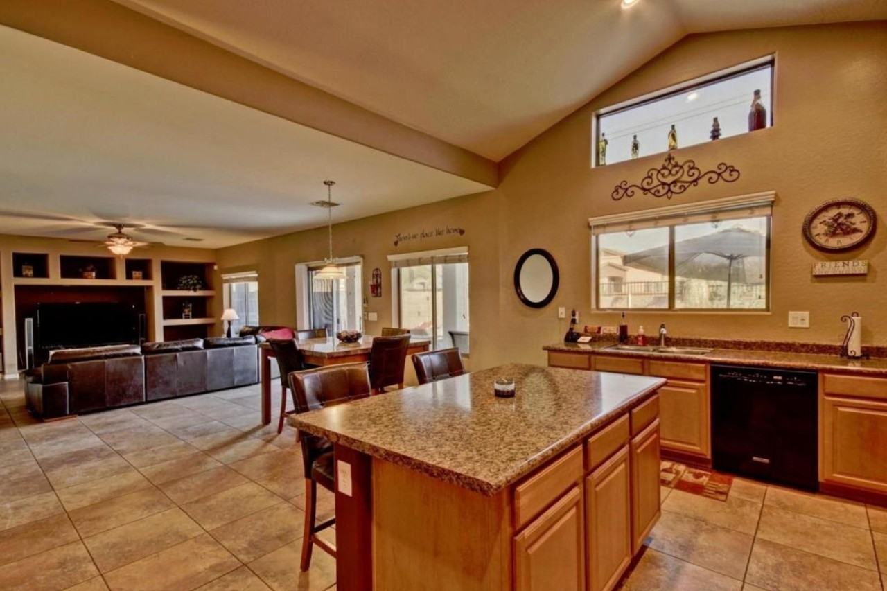 23907 N 25th Way - Photo 3 of 9