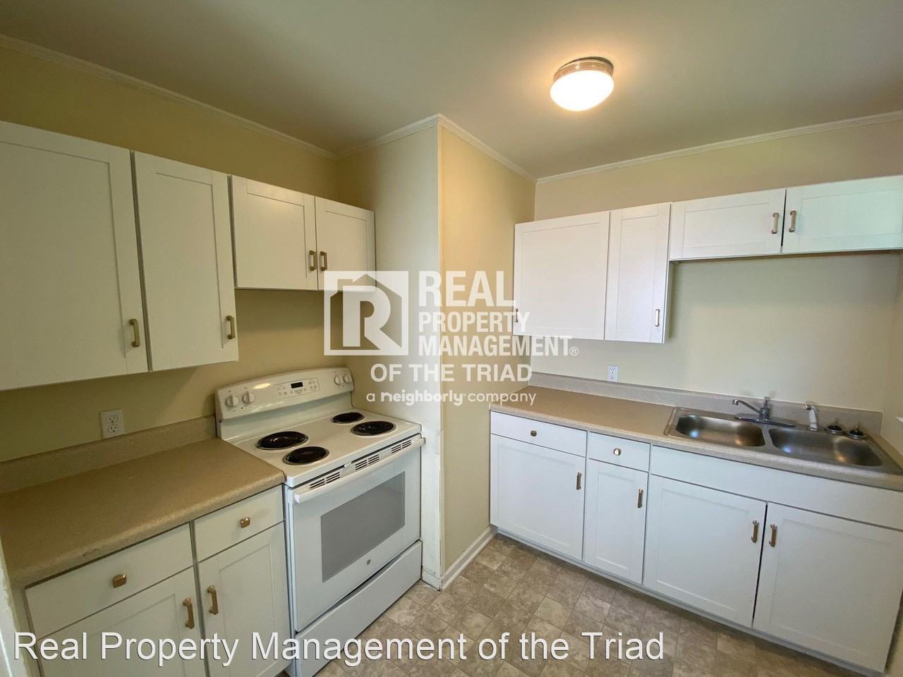 1710 Rainbow Dr - Photo 2 of 18